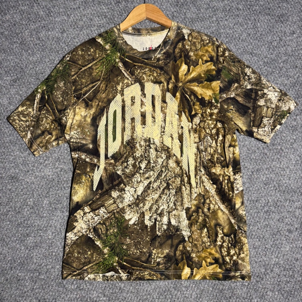 Air Jordan Realtree APX Camo T-Shirt Brown Green HQ9020-133 Mens Size Medium